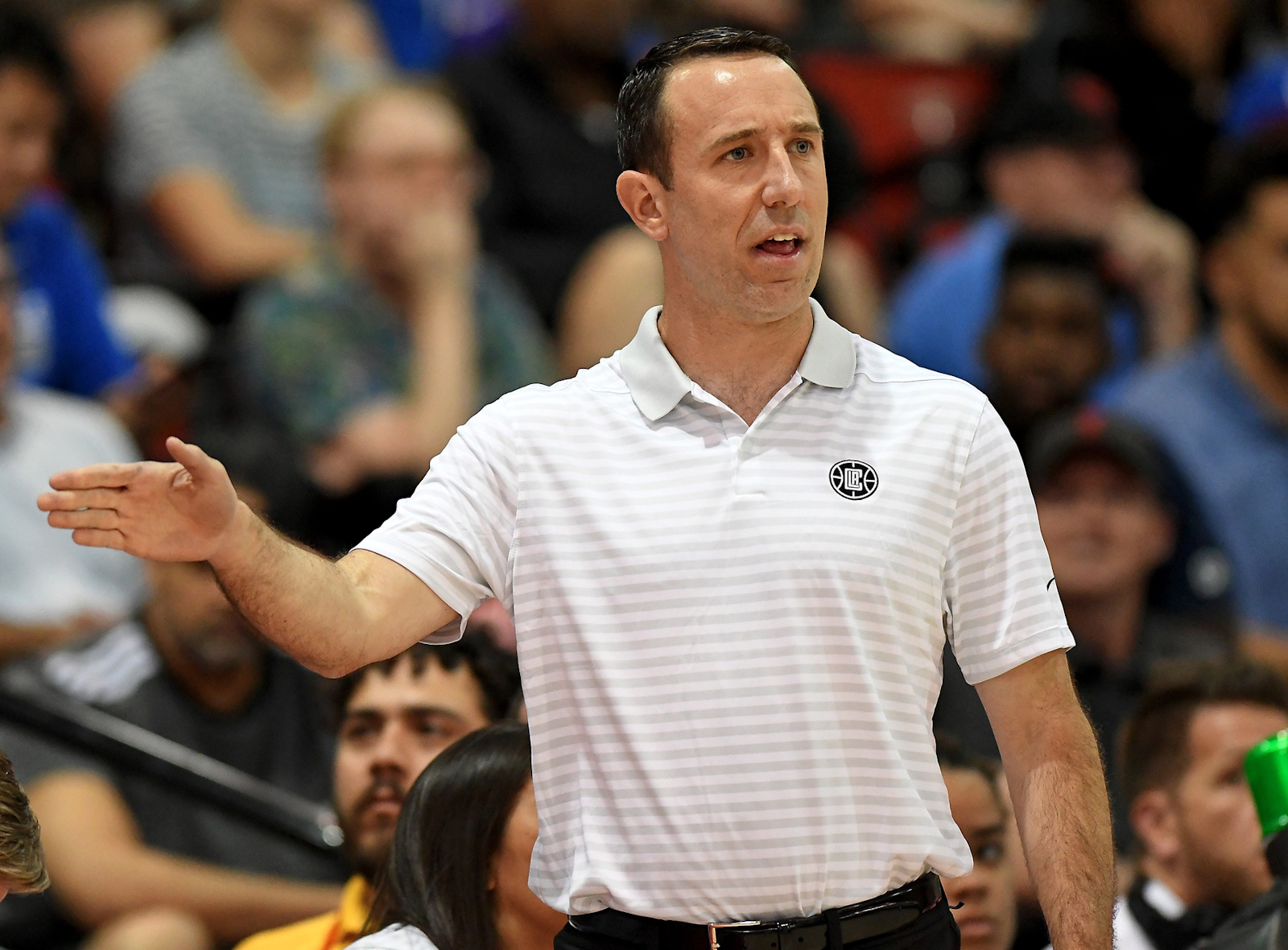 Brian Adams arrive aux Pistons