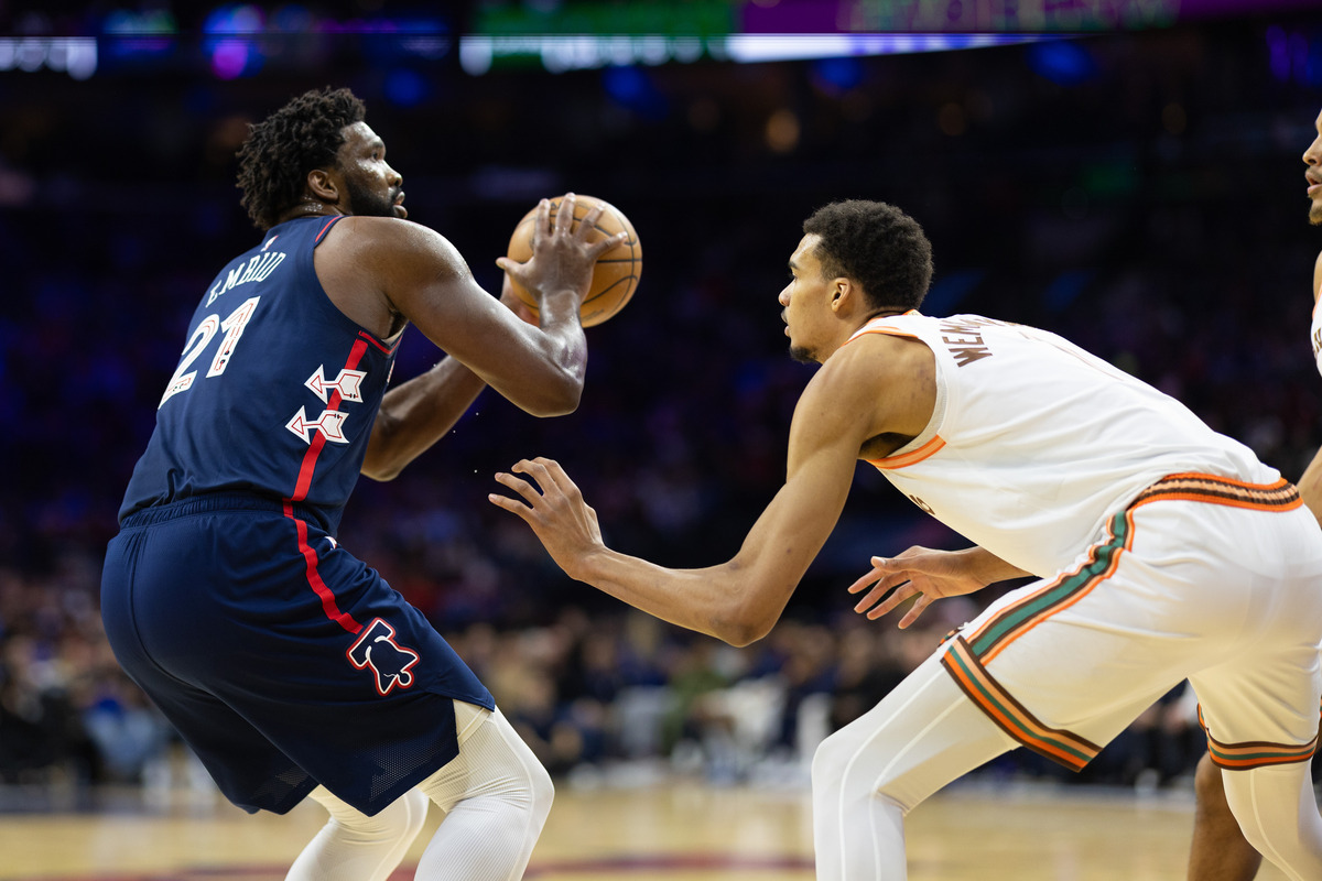 Joel Embiid face à Victor Wembanyama