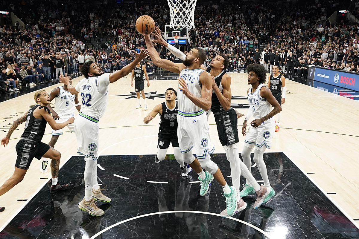 Les Wolves de Rudy Gobert face aux Spurs