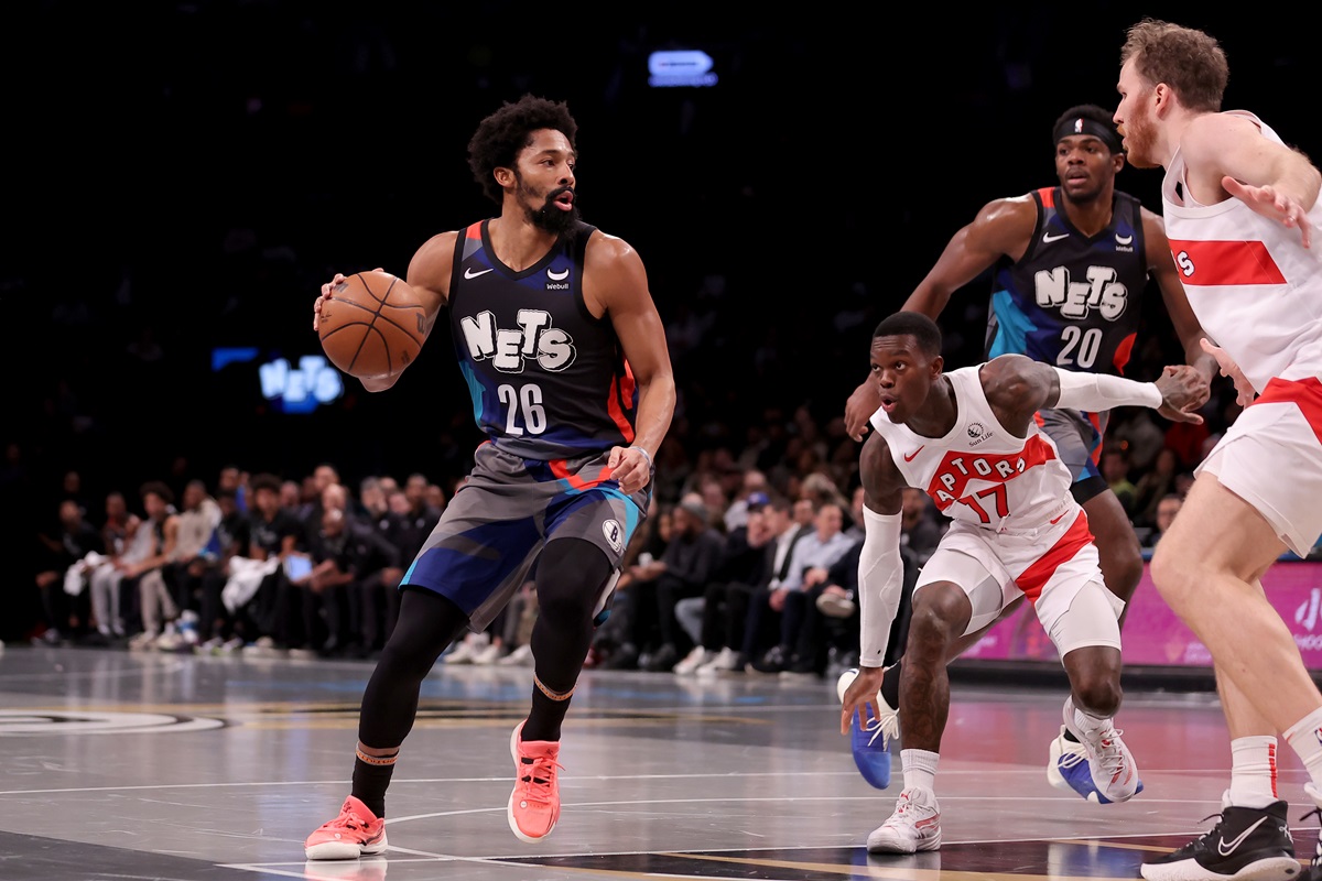 Dennis Schroder et Spencer Dinwiddie