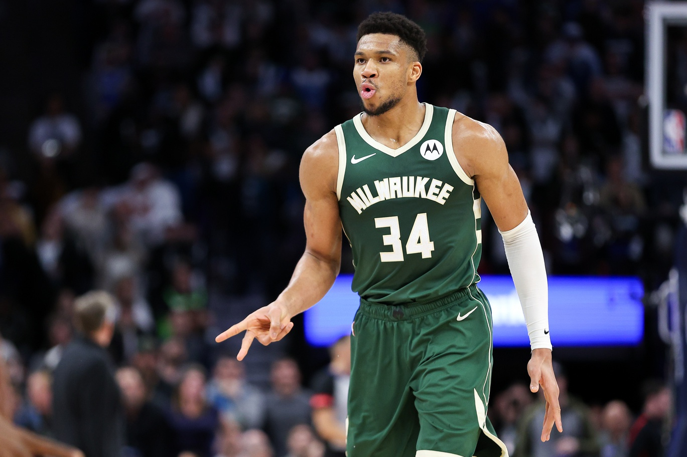 Giannis Antetokounmpo (Bucks)