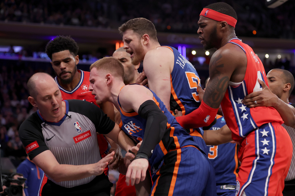 Les Sixers et les Knicks