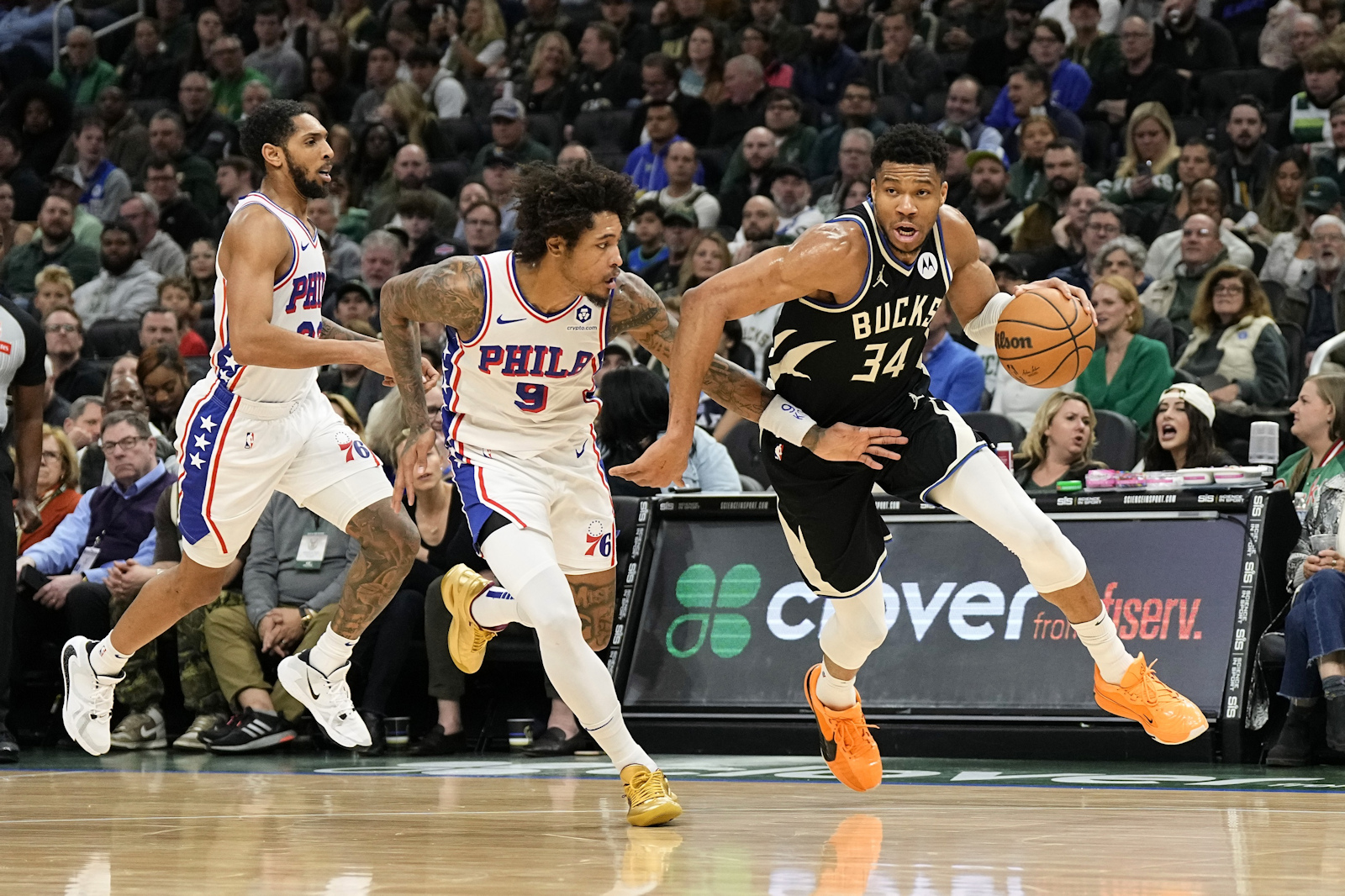 giannis antetokounmpo (bucks)