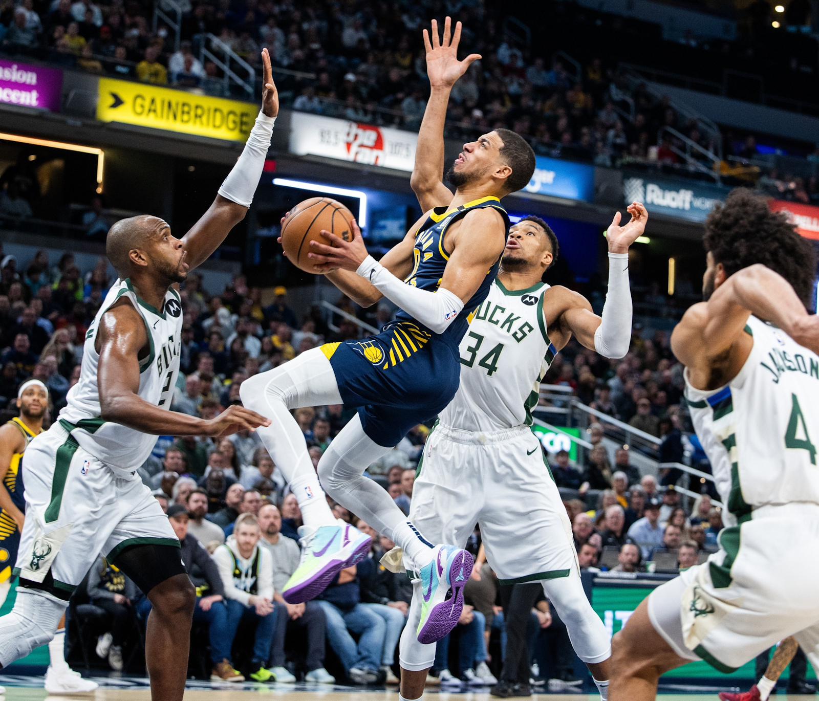 Bucks pacers