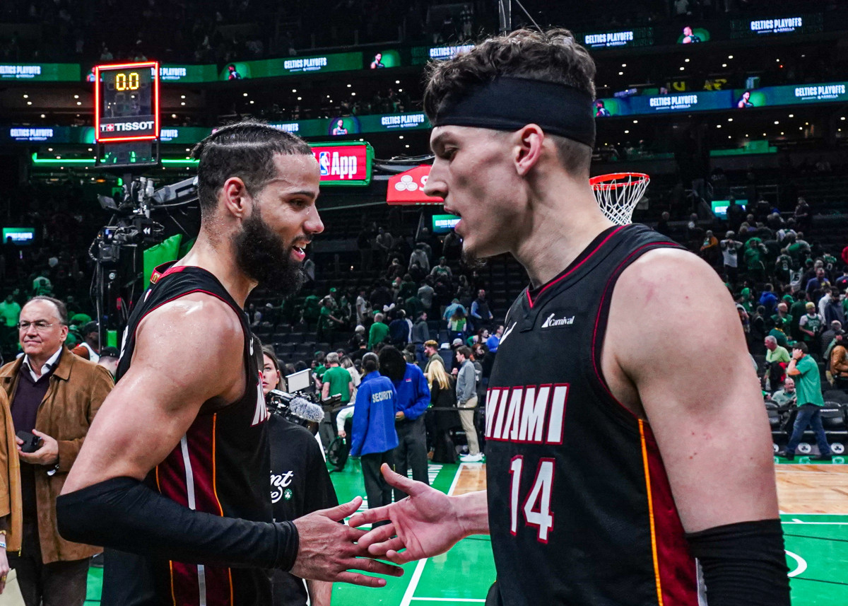 Tyler Herro et Caleb Martin avec le Heat