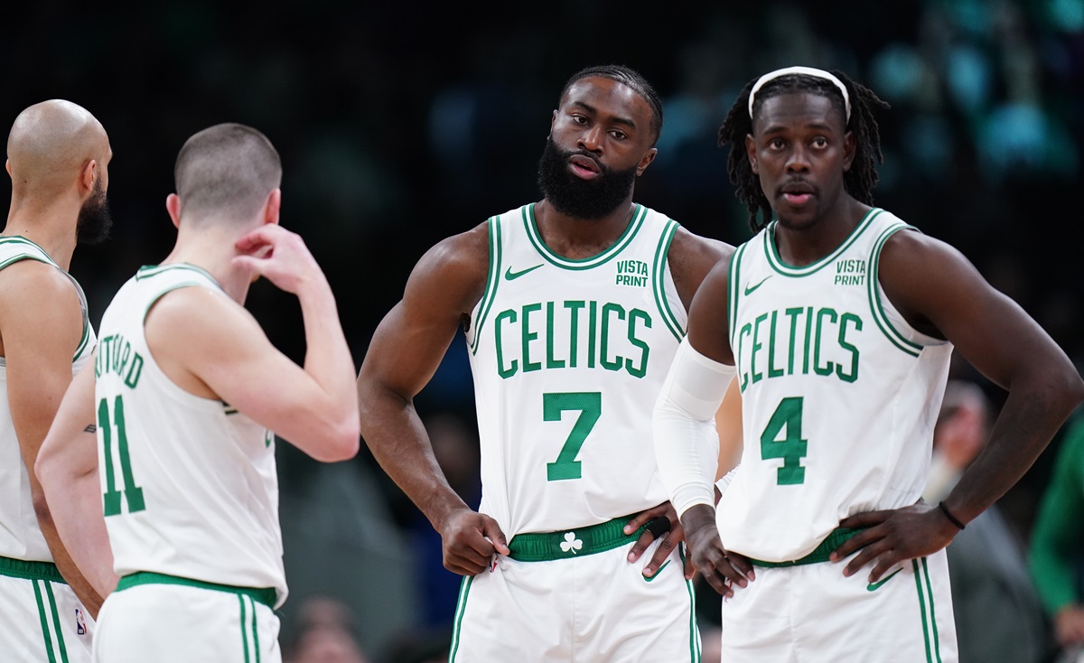 Jrue Holiday et Jaylen Brown