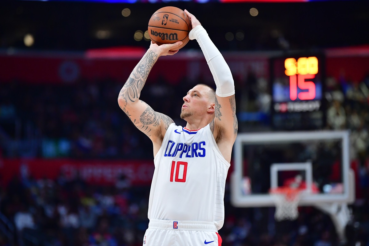 Daniel Theis