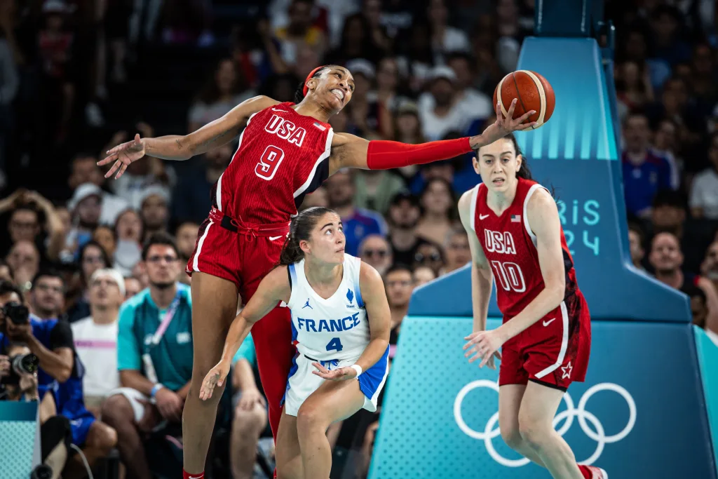 A'ja Wilson et Team USA face à la France