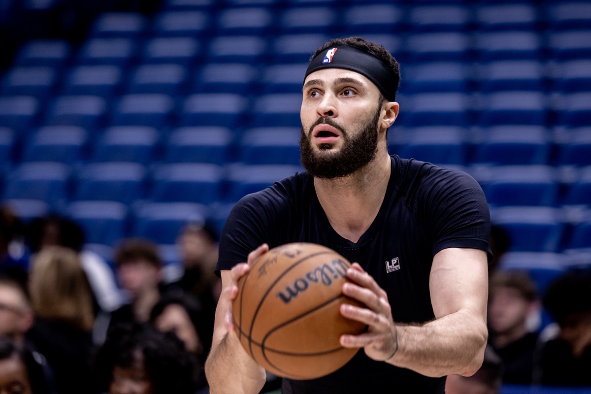 Larry Nance Jr.