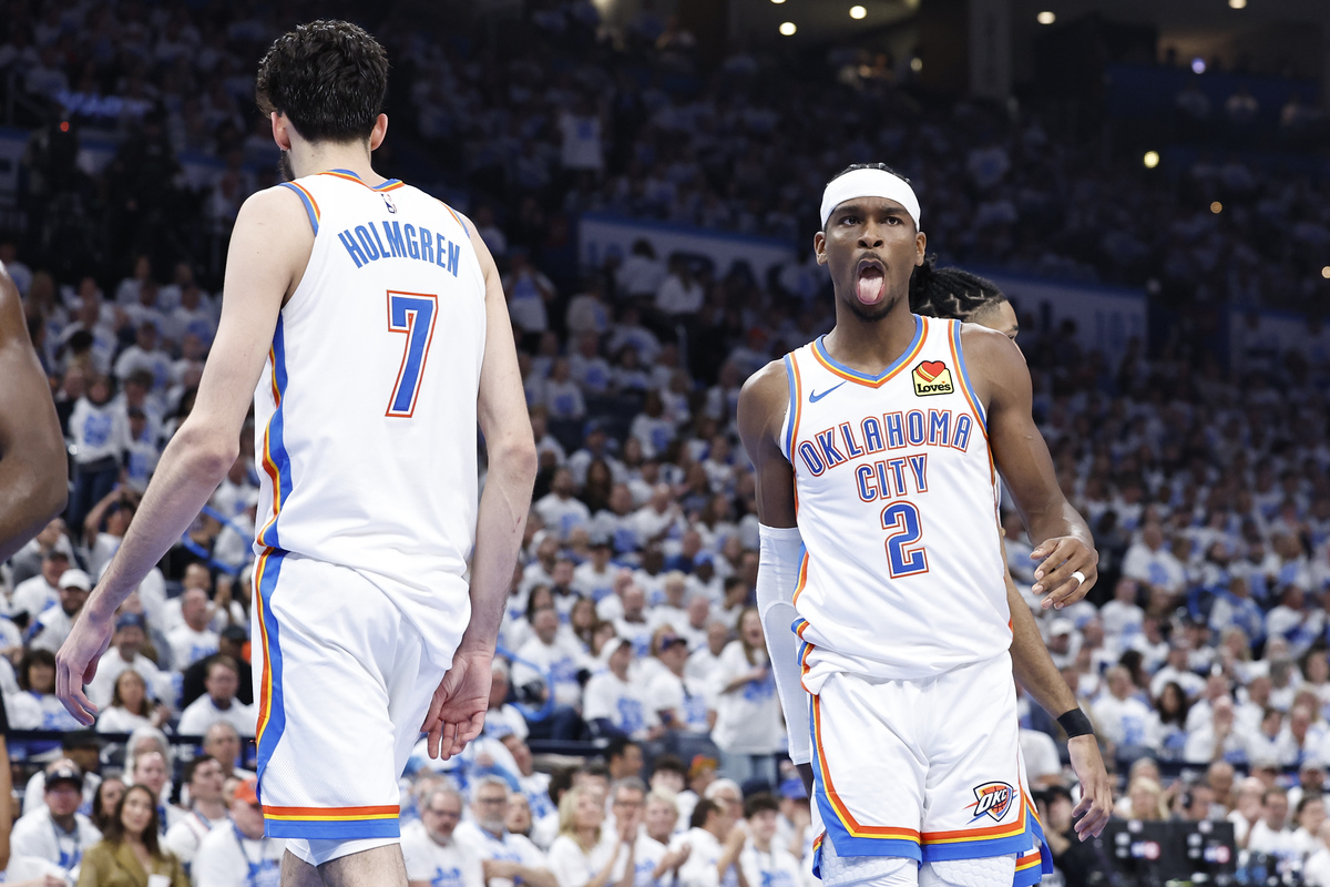 Shai Gilgeous-Alexander et Chet Holmgren avec le Thunder