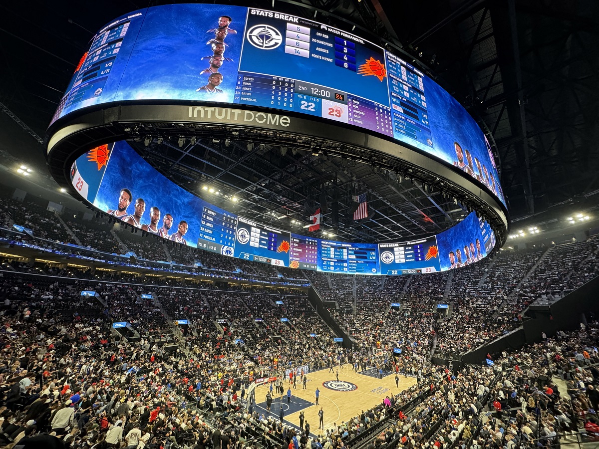 L'Intuit Dome lors du premier match de saison régulière des Clippers contre les Suns
