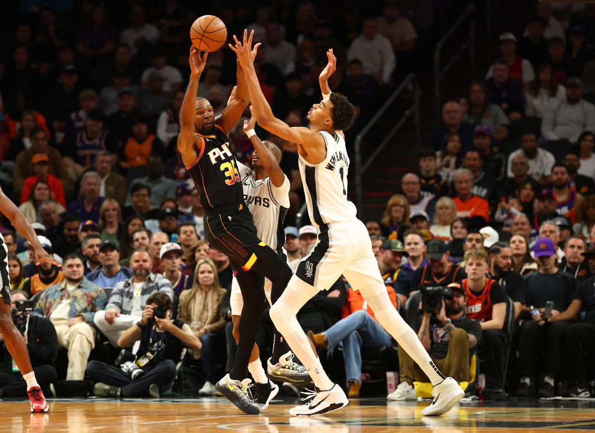 Victor Wembanyama et les Spurs face aux Suns