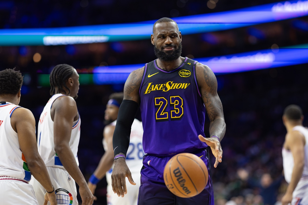 LeBron James (Lakers) contre les Sixers