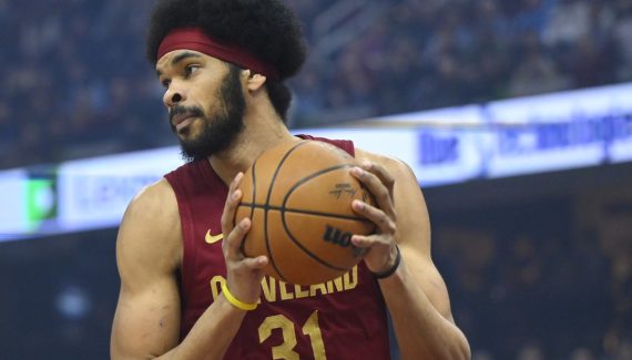 Jarrett Allen touché à la main droite