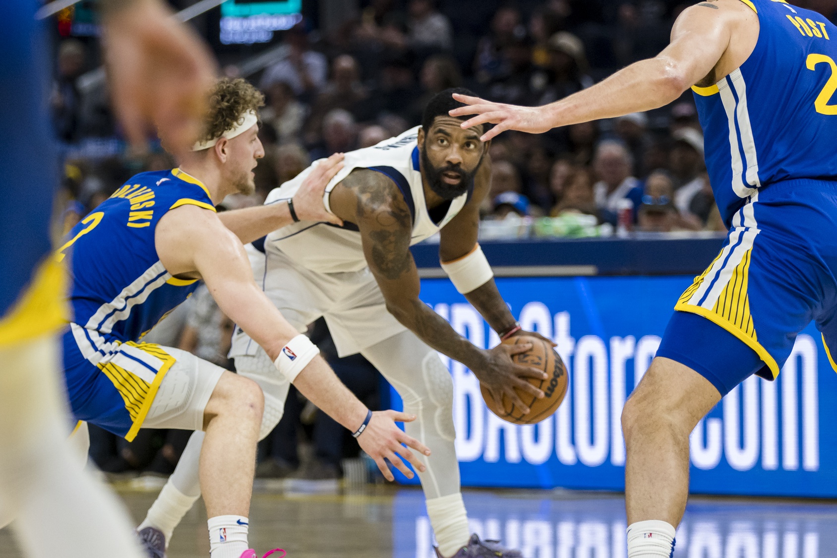 Kyrie Irving face aux Warriors