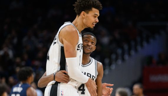 Victor Wembanyama et De’Aaron Fox s’apprivoisent à la volée