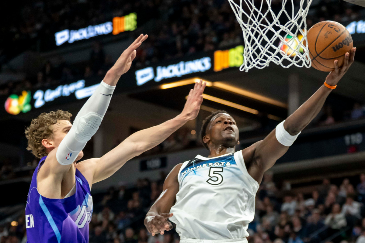 Anthony Edwards et les Wolves face à Utah