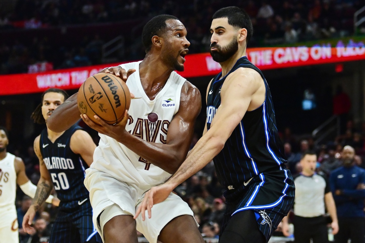 Evan Mobley avec les Cavaliers