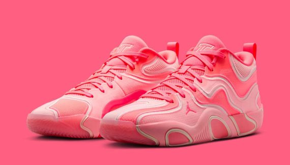 La Jordan Tatum 3 ose le rose