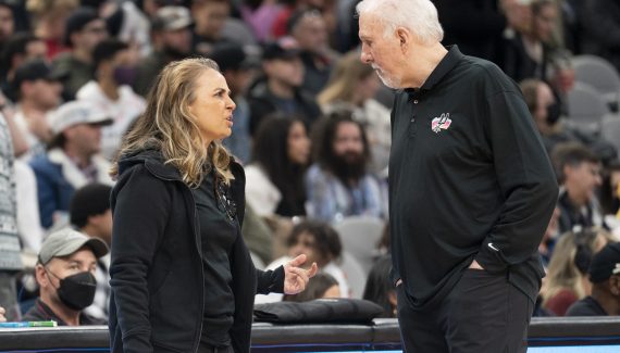 « Super heureuse » en WNBA, Becky Hammon pense encore à la NBA