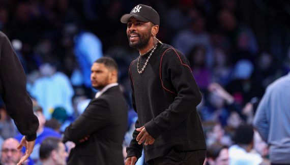 En attendant Kyrie Irving, les Mavericks vont chercher un meneur de jeu