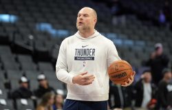 Les Suns cherchent plutôt un jeune entraîneur