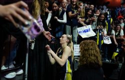 Paige Bueckers brille pour son grand retour dans le Connecticut