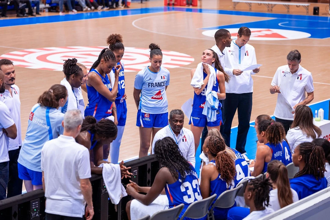 Les Bleues, l'Equipe de France féminine de Jean-Aimé Toupane