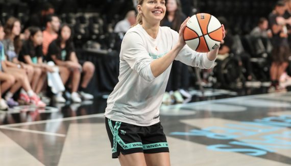 WNBA | Marine Johannès se montre face au Sun de Rachid Méziane