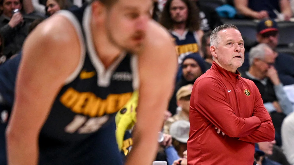 Mike Malone et Nikola Jokic