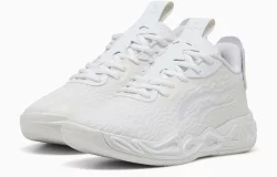 La MB.04 Lo « Ice White » se prépare pour l’été