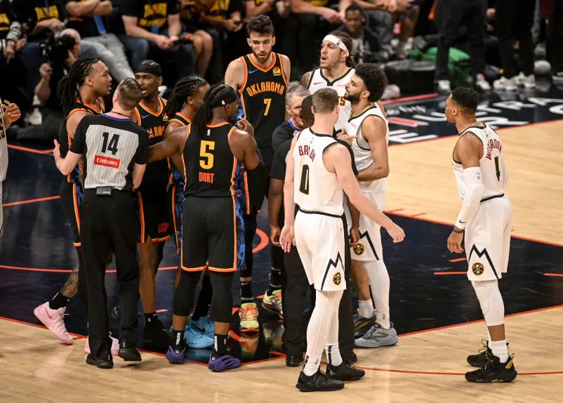 Le Thunder face aux Nuggets