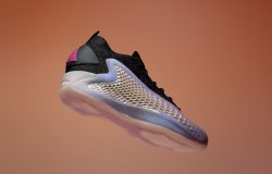 La AE 1 Low « Year of the Snake » sort du trou
