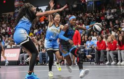 En mode record, Rhyne Howard coule le Sky d’Angel Reese