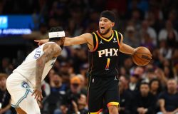 Phoenix : Devin Booker impliqué dans le choix du prochain coach